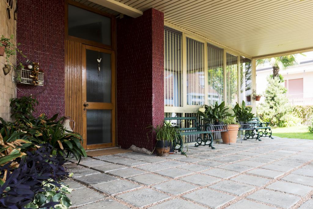 Rooms Villa Bergamo Airport 스칸조로씨아테 외부 사진